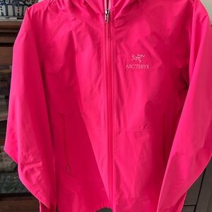 Women’s rain jacket